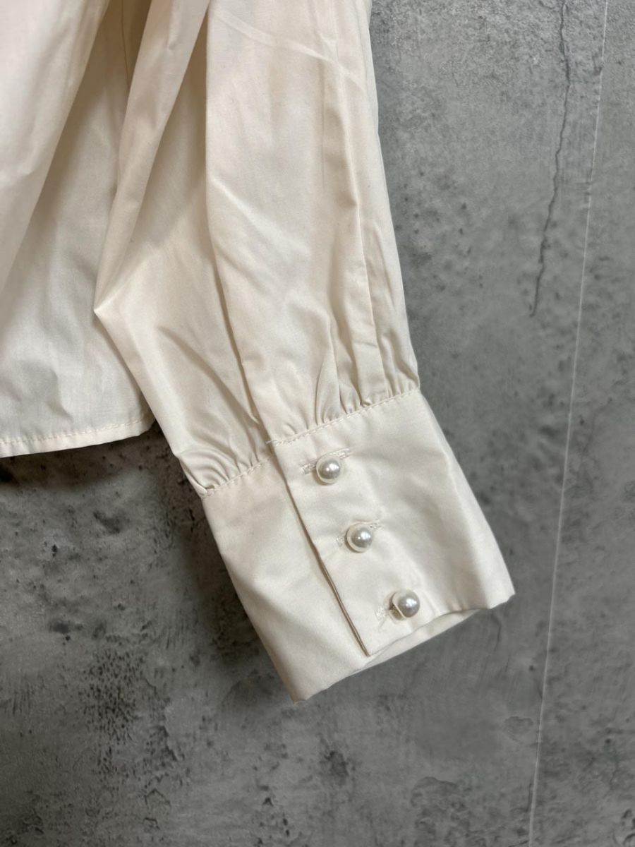 tocco closet トッコクローゼット パワーショルダーフリルネック