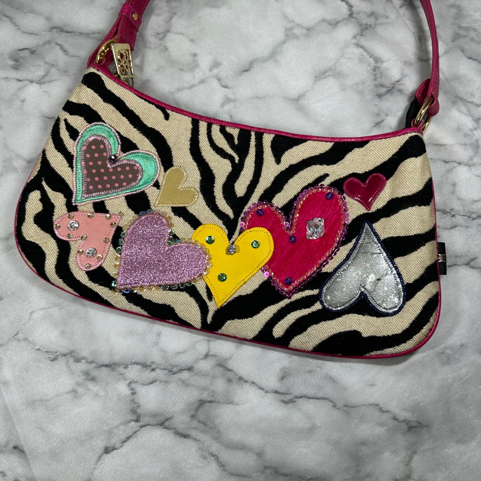 Think Bee! シンクビー ゼブラ柄ハート刺繍ショルダーバッグ YS26B-020 