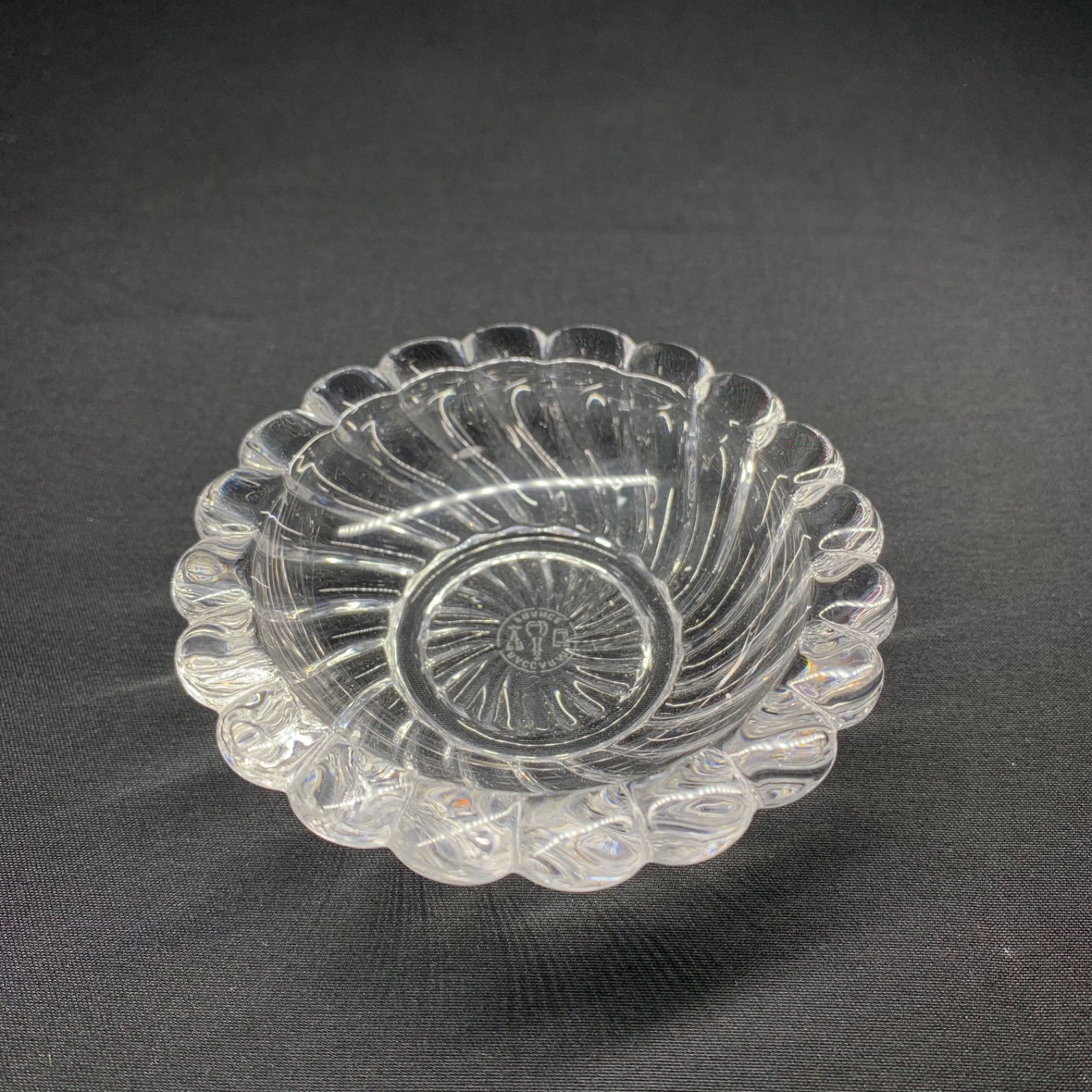 F020 Baccarat バカラ ボリュート アッシュトレイ トレー 小物入れ 箱 