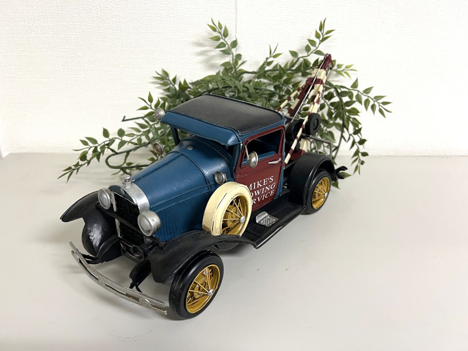 クラシックレッカー車 ブリキ製 自動車 オブジェ