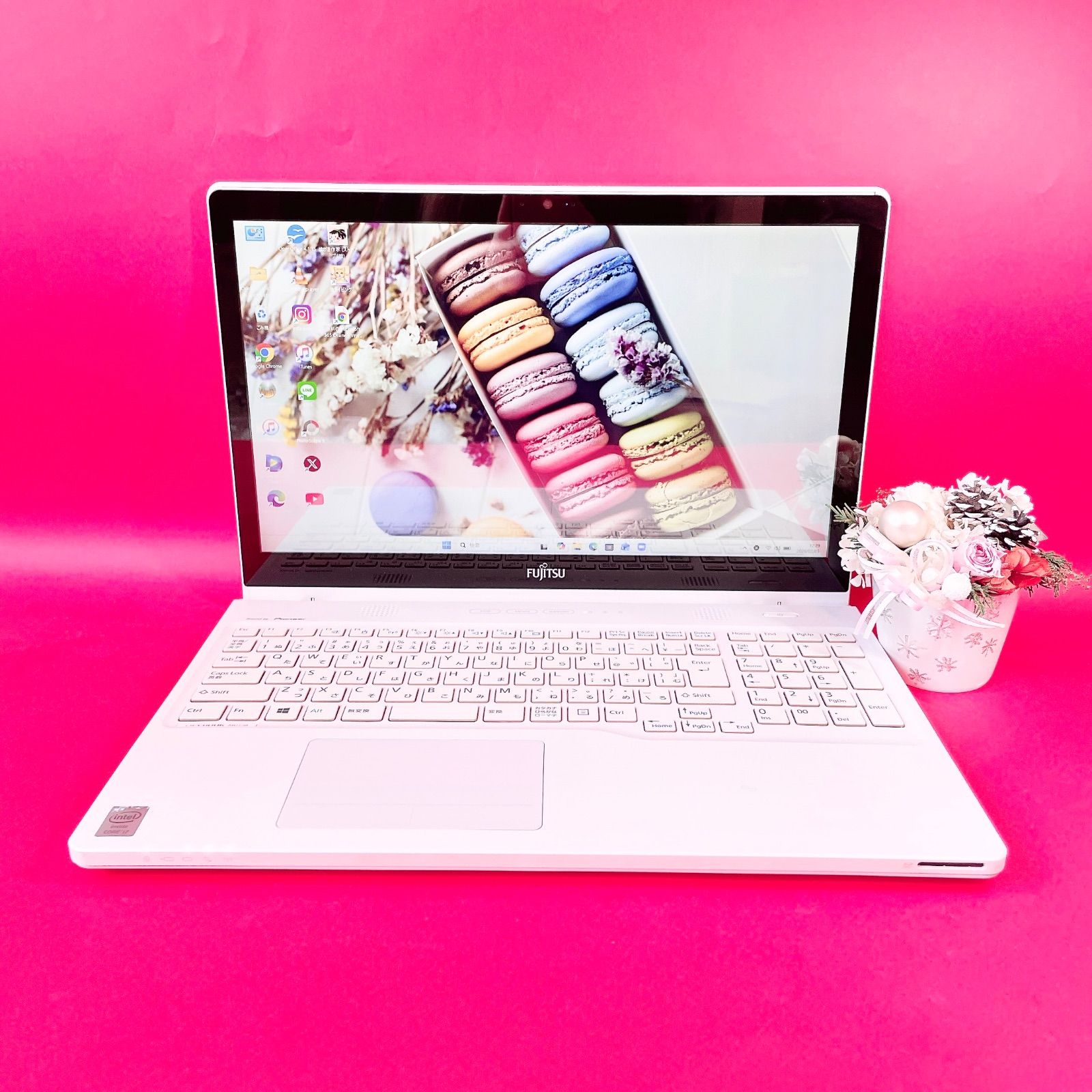 ブルーレイ見れる❣️大人気タッチパネル搭載✨️薄型ノート