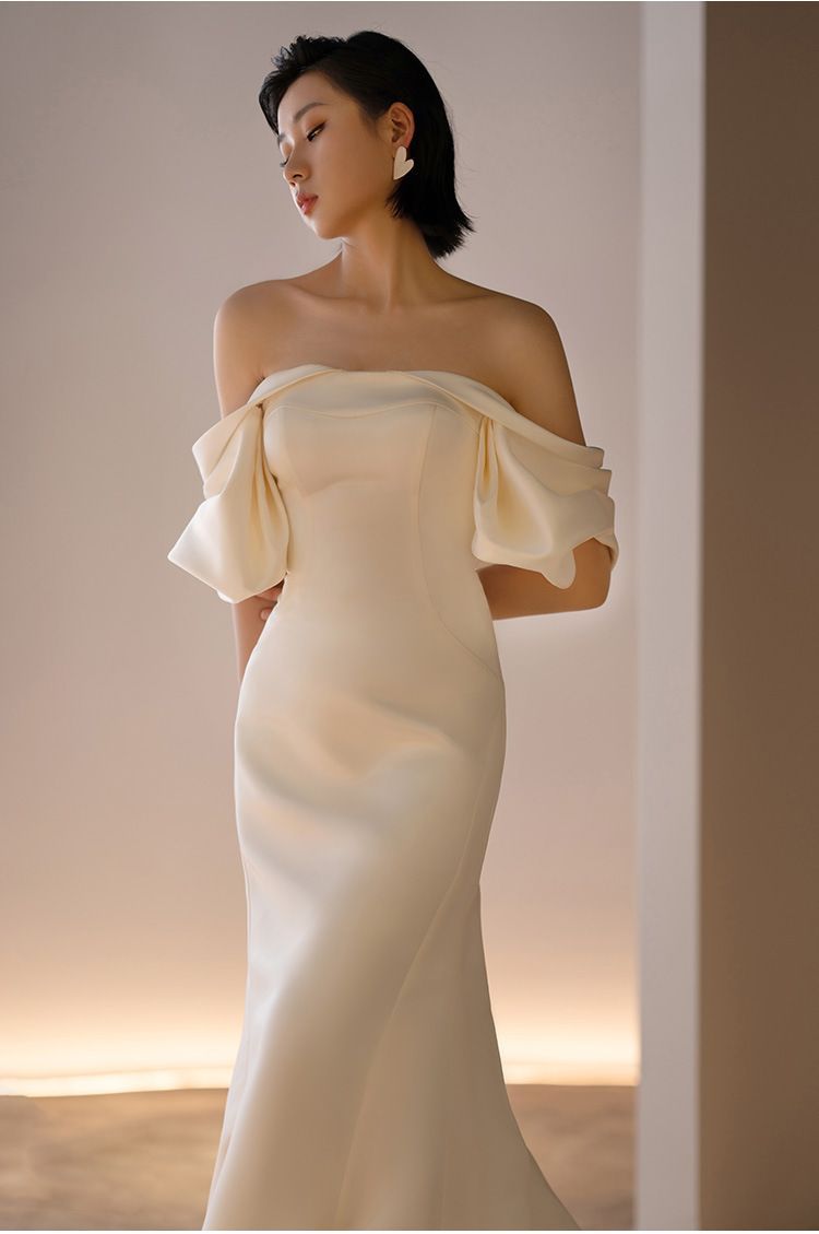 オフショルダーウェディングドレス