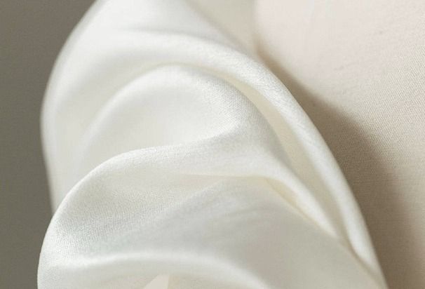 ロングウェディングドレス シンプル