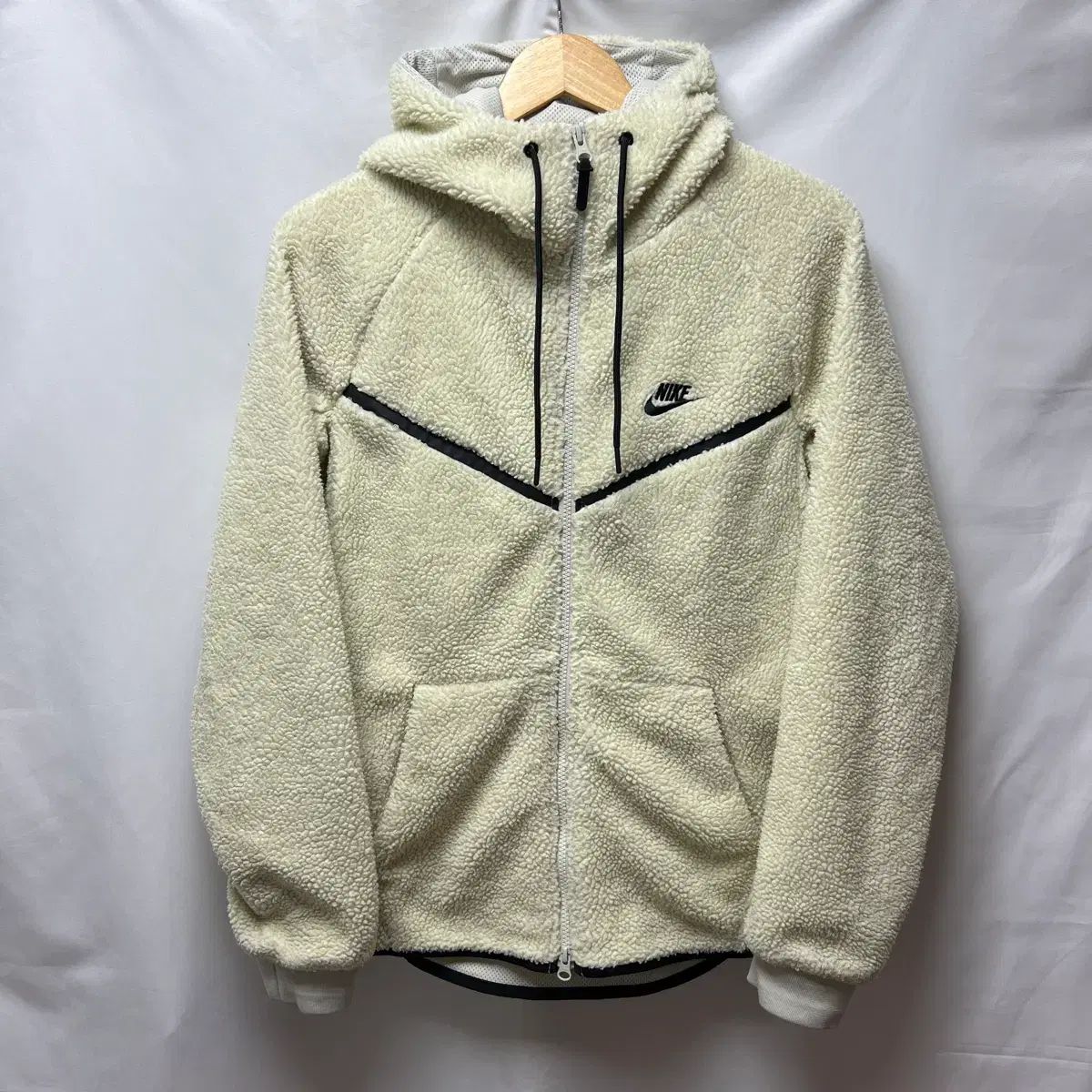 通販専売 正規品/L NIKE ナイキ ウィンドランナー シェルパ アイボリー 