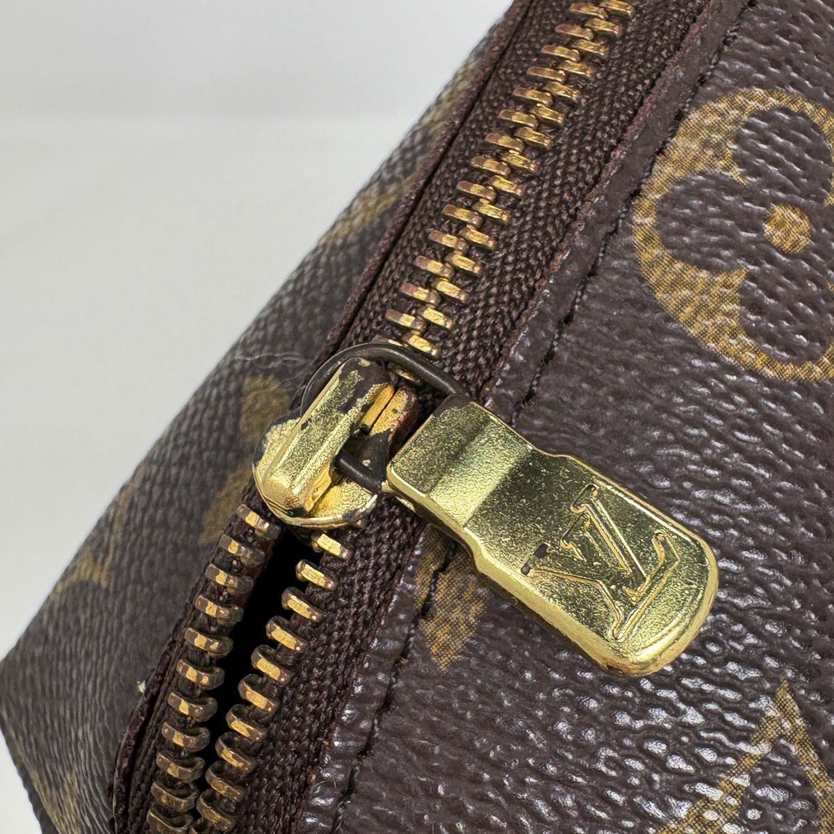 ルイ・ヴィトン Louis Vuitton トゥルース ドゥミロンド 化粧ポーチ 