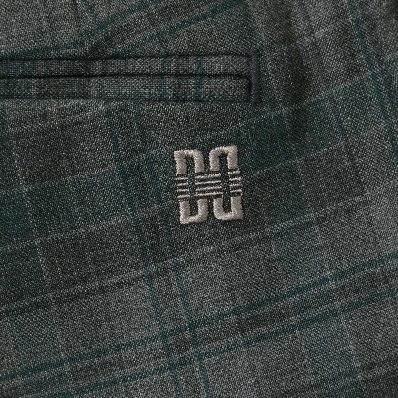 高級☆DAKS GOLF ダックス ゴルフ 通年ウール100％☆ ロゴ刺繍