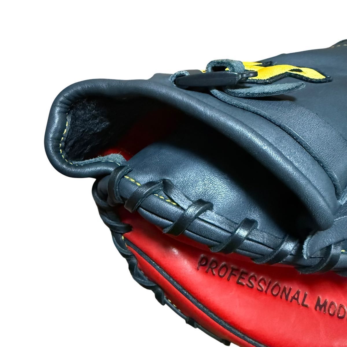 中古極美品】ハタケヤマ キャッチャーミット TH-G23R 相川亮二モデル
