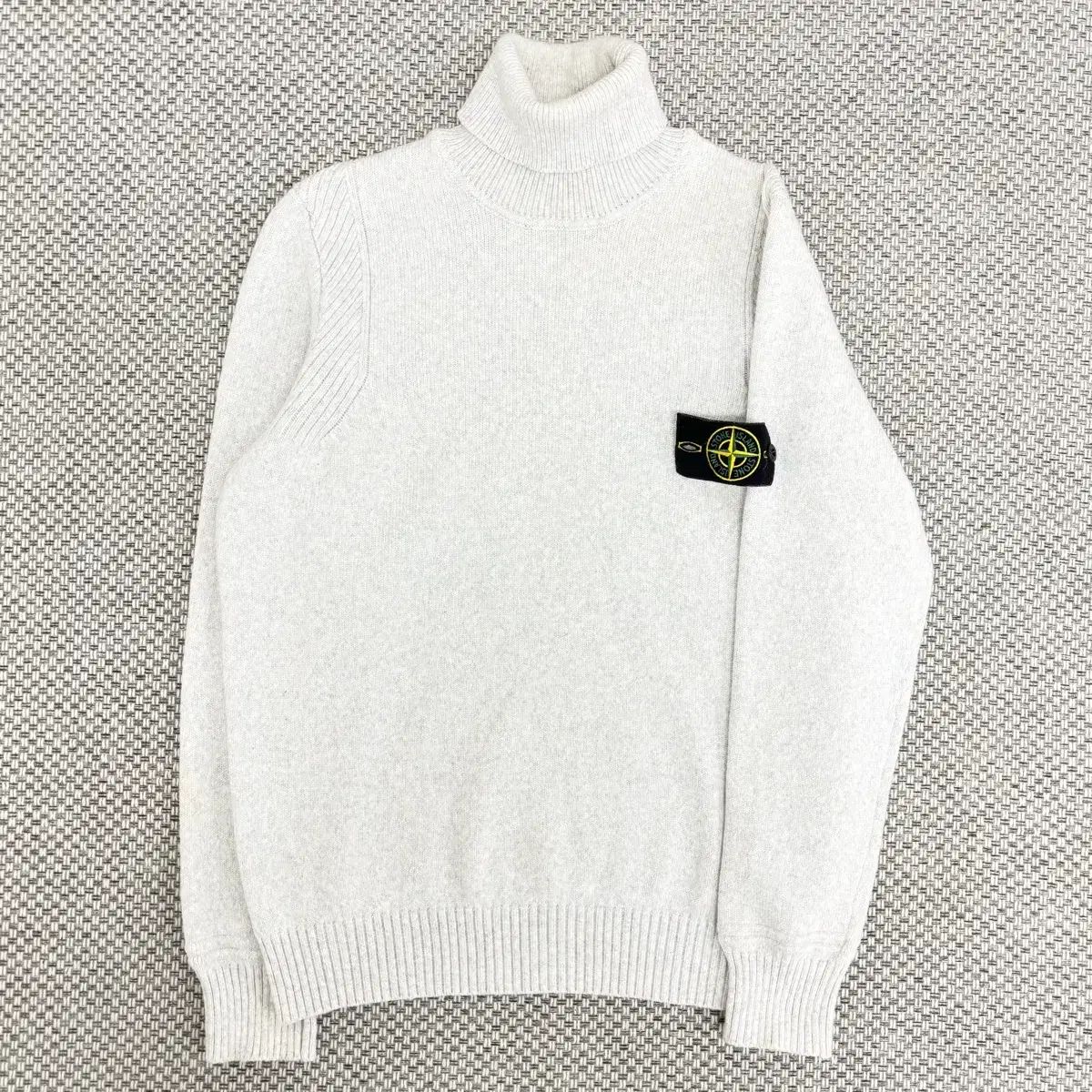 STONE ISLAND - 定価7.2万ストーンアイランド タートルネック M 
