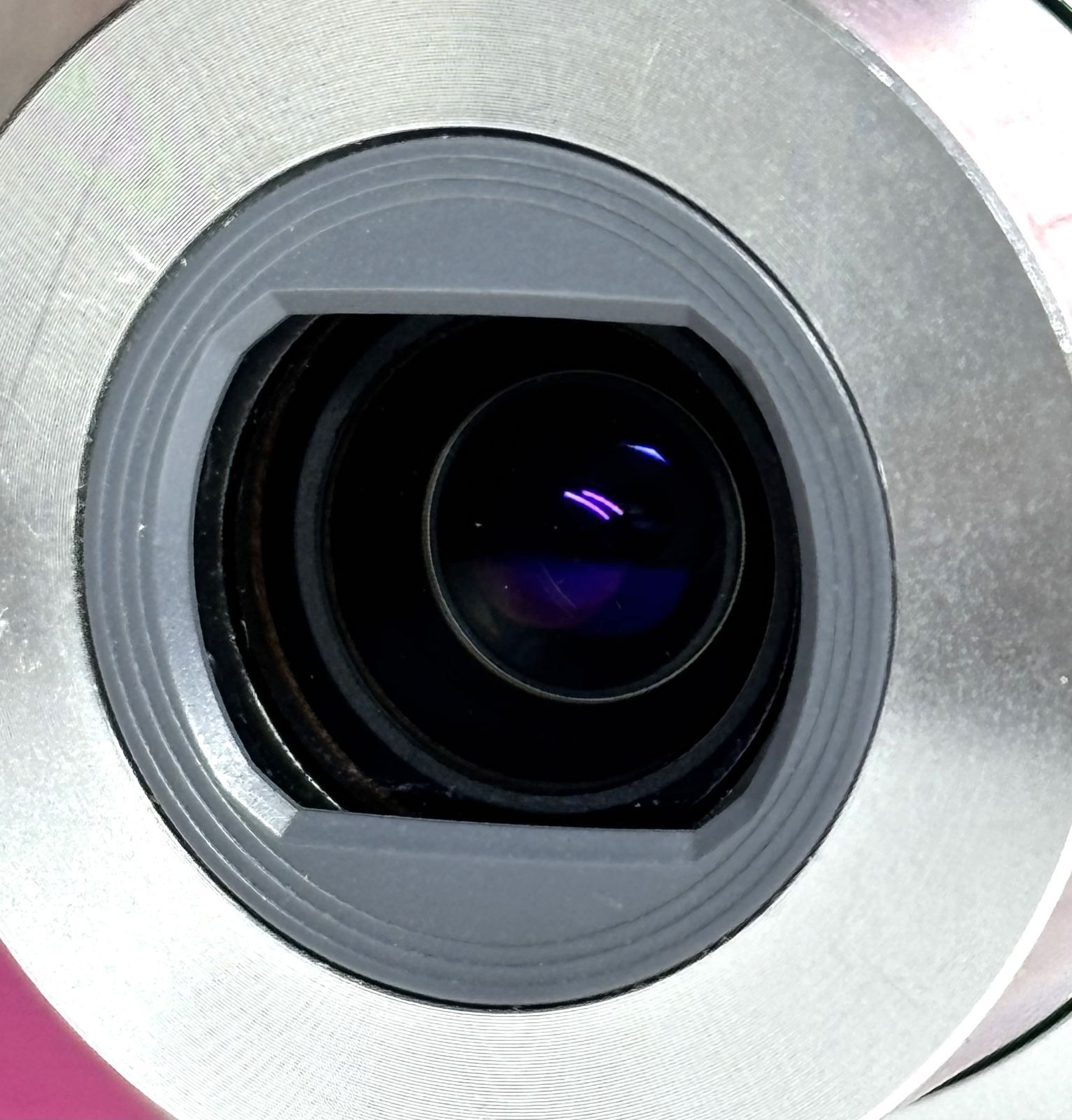 Sony Cyber-shot DSC-W320 デジタルカメラ 14.1MP 4x Red 添付品充実