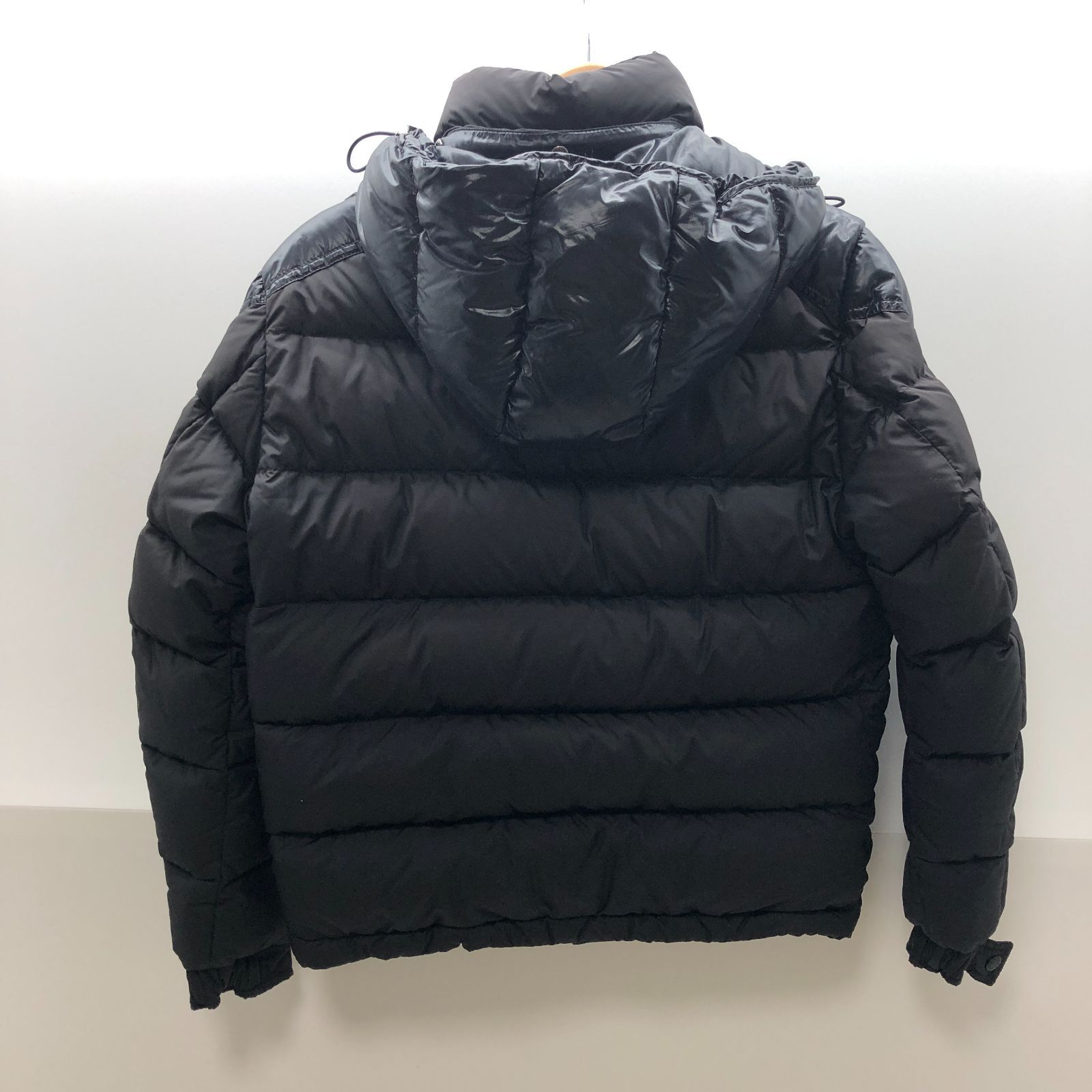 MONCLER メンズ ダウンジャケット コミックラベル G32-003 モンクレール SGSF10-9540 MONCLER メンズ ダウンジャケット コミックラベル G32-003 モンクレール SGSF10-9540
