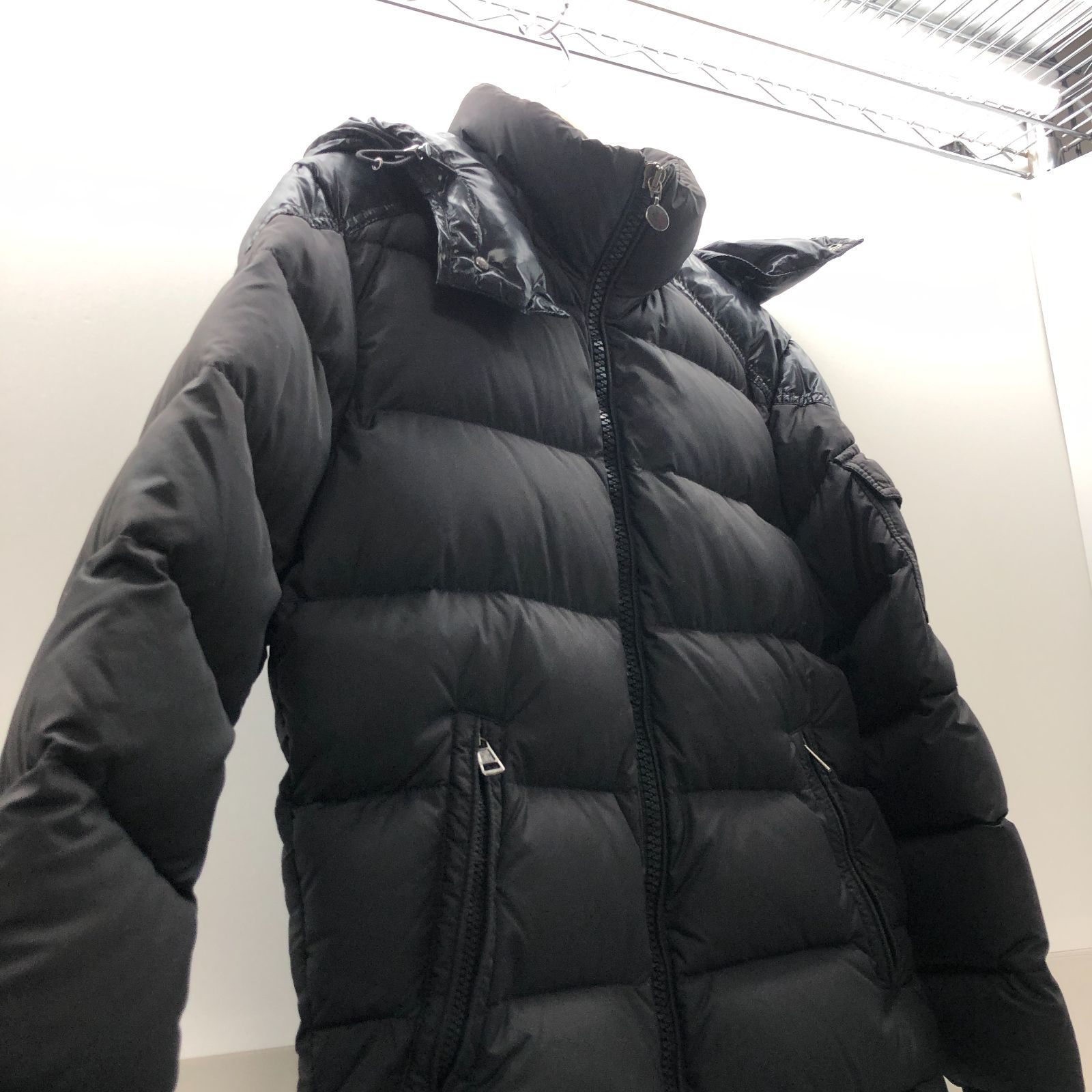MONCLER メンズ ダウンジャケット コミックラベル G32-003 モンクレール SGSF10-9540 MONCLER メンズ ダウンジャケット コミックラベル G32-003 モンクレール SGSF10-9540