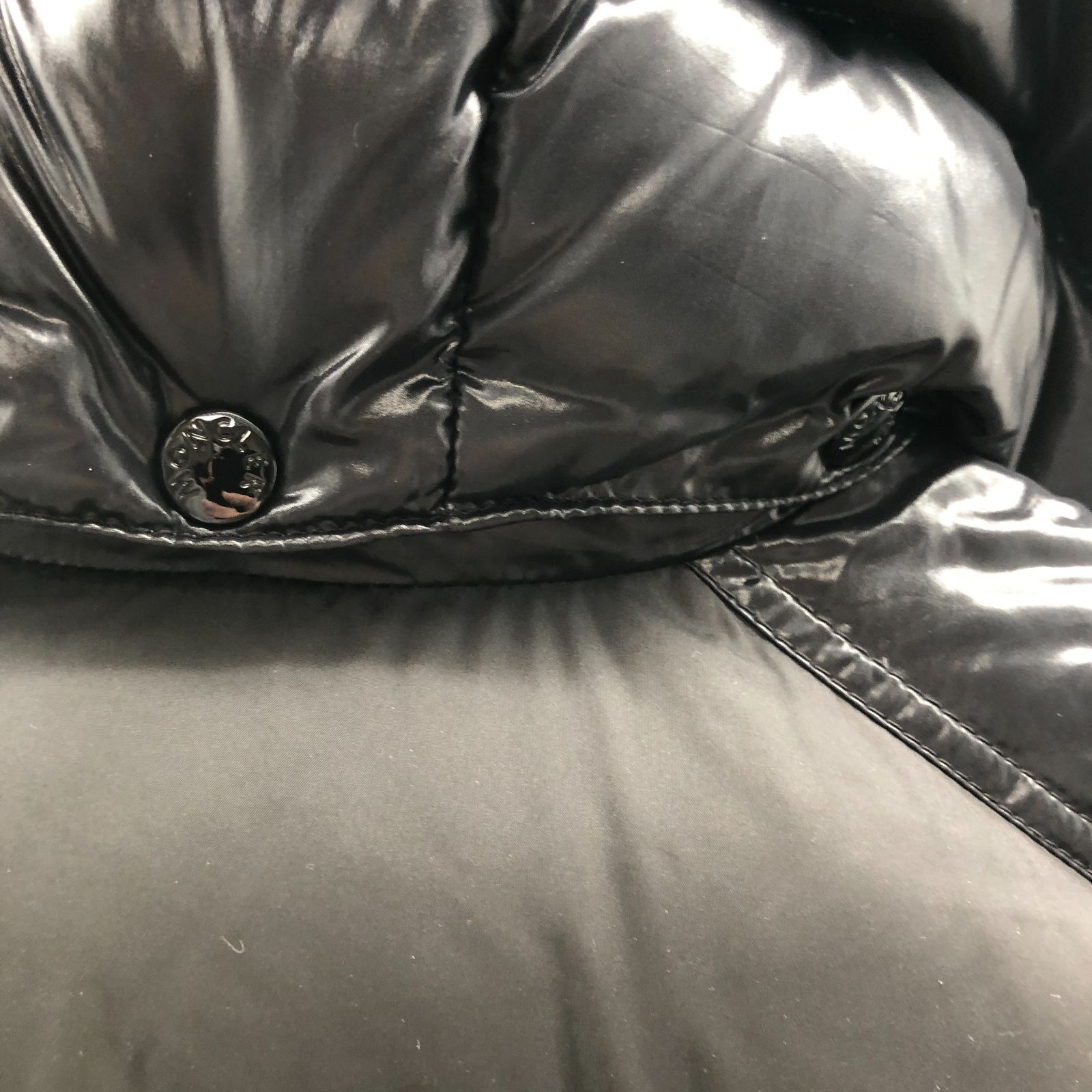 MONCLER メンズ ダウンジャケット コミックラベル G32-003 モンクレール SGSF10-9540 MONCLER メンズ ダウンジャケット コミックラベル G32-003 モンクレール SGSF10-9540