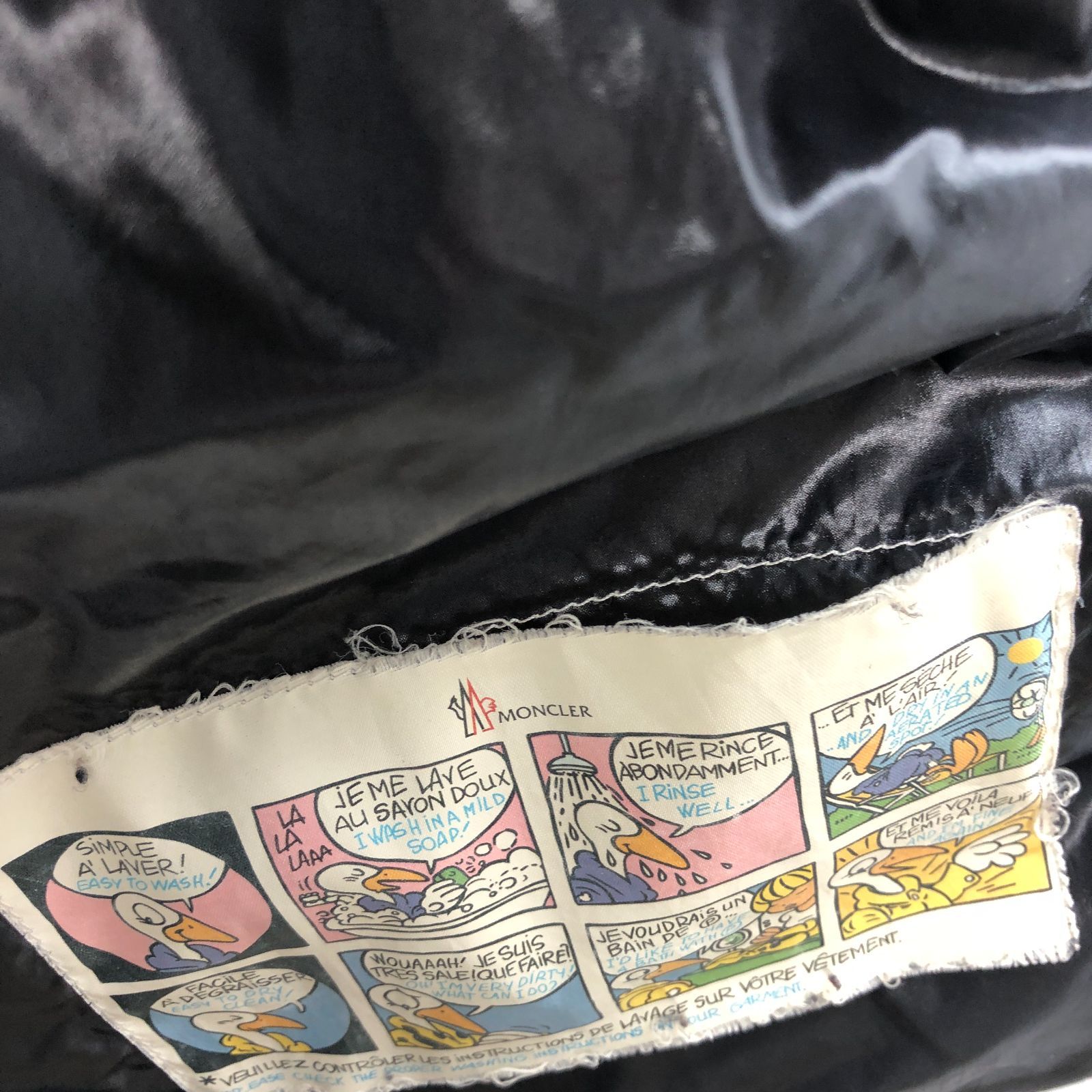 MONCLER メンズ ダウンジャケット コミックラベル G32-003 モンクレール SGSF10-9540 MONCLER メンズ ダウンジャケット コミックラベル G32-003 モンクレール SGSF10-9540