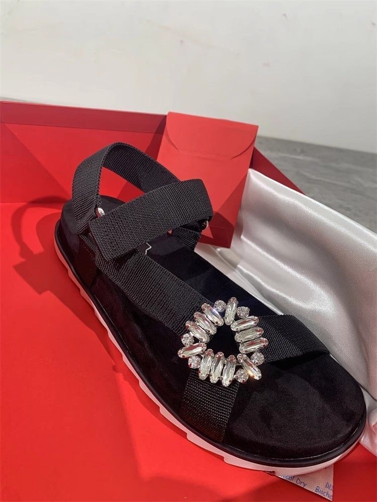 キラキラカジュアルビジューサンダル夏おしゃれ