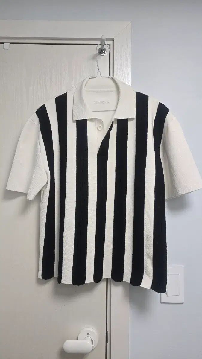 JACQUEMUS ポロ Jacquemus Le Polo Neve Knitted Polo Shirt 