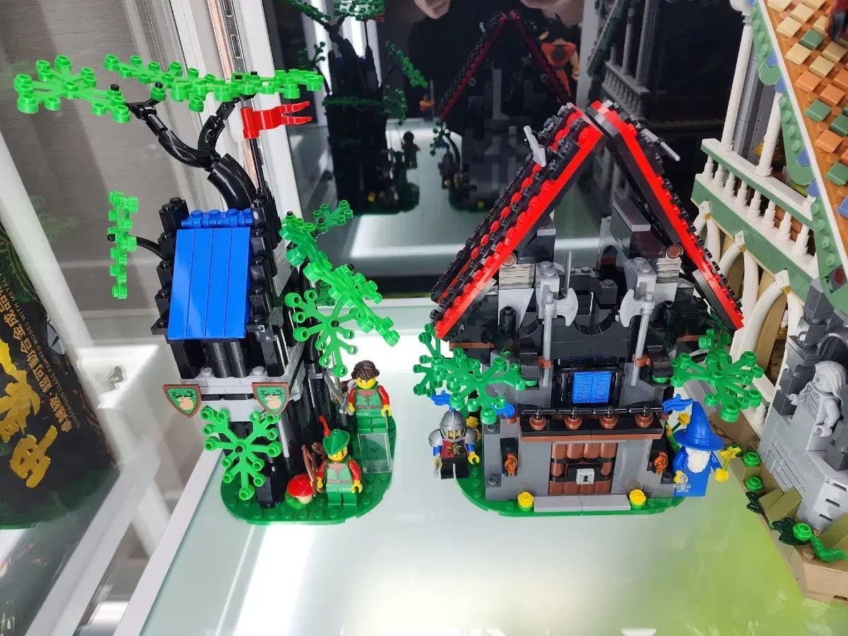 み LEGO 40567 森の隠れ家 40601 メジスト魔法の宝箱 仮組