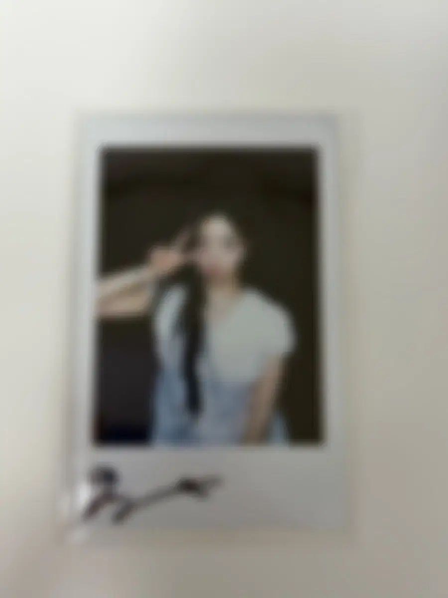 tripleS（トリプルエス）パク・ソヒョン サイン入りチェキ ポラロイド