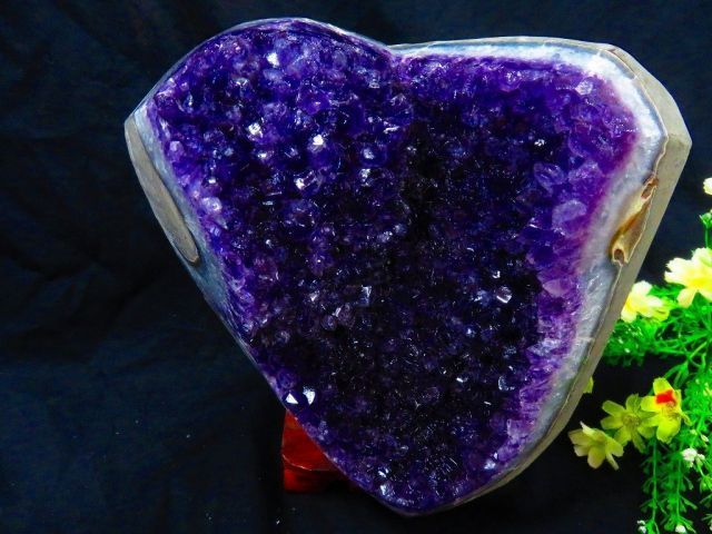 ウルグアイ産☆ 天然水晶☆絶品超濃い濃い超美しい☆アメジスト