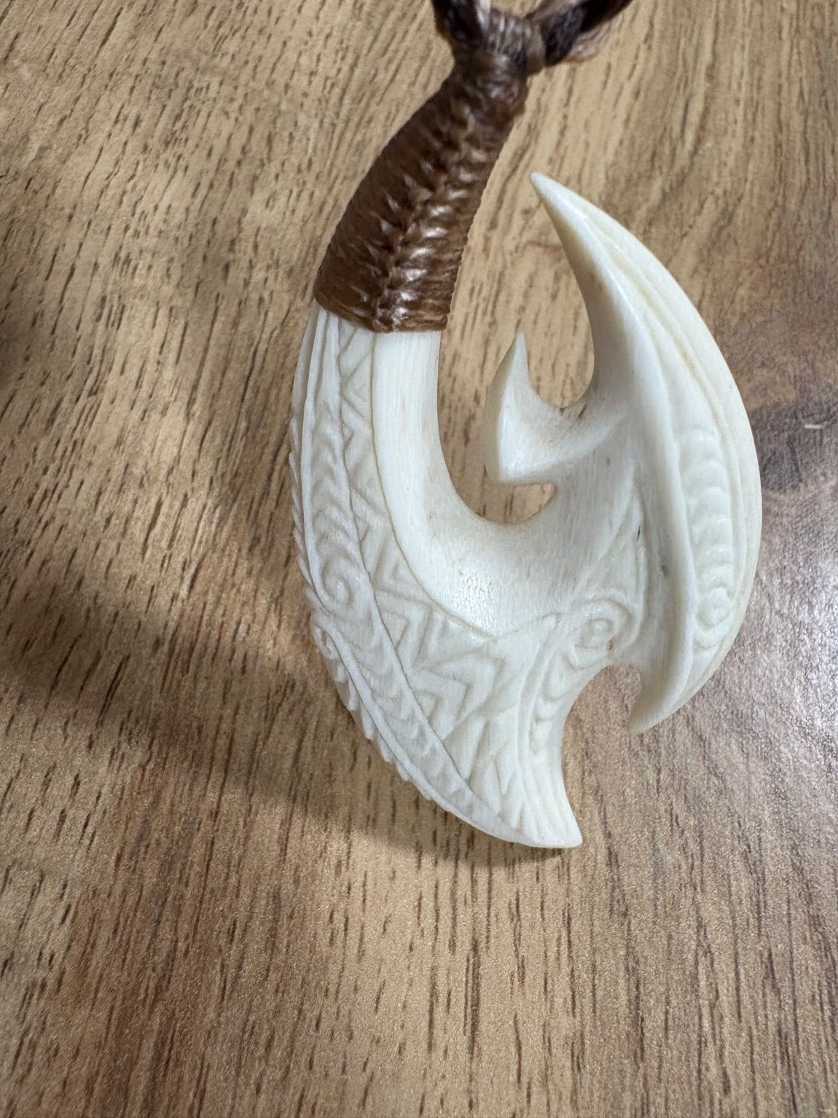 ボーンカービングネックレス(sw93)Lサイズ マッコウ - メルカリ