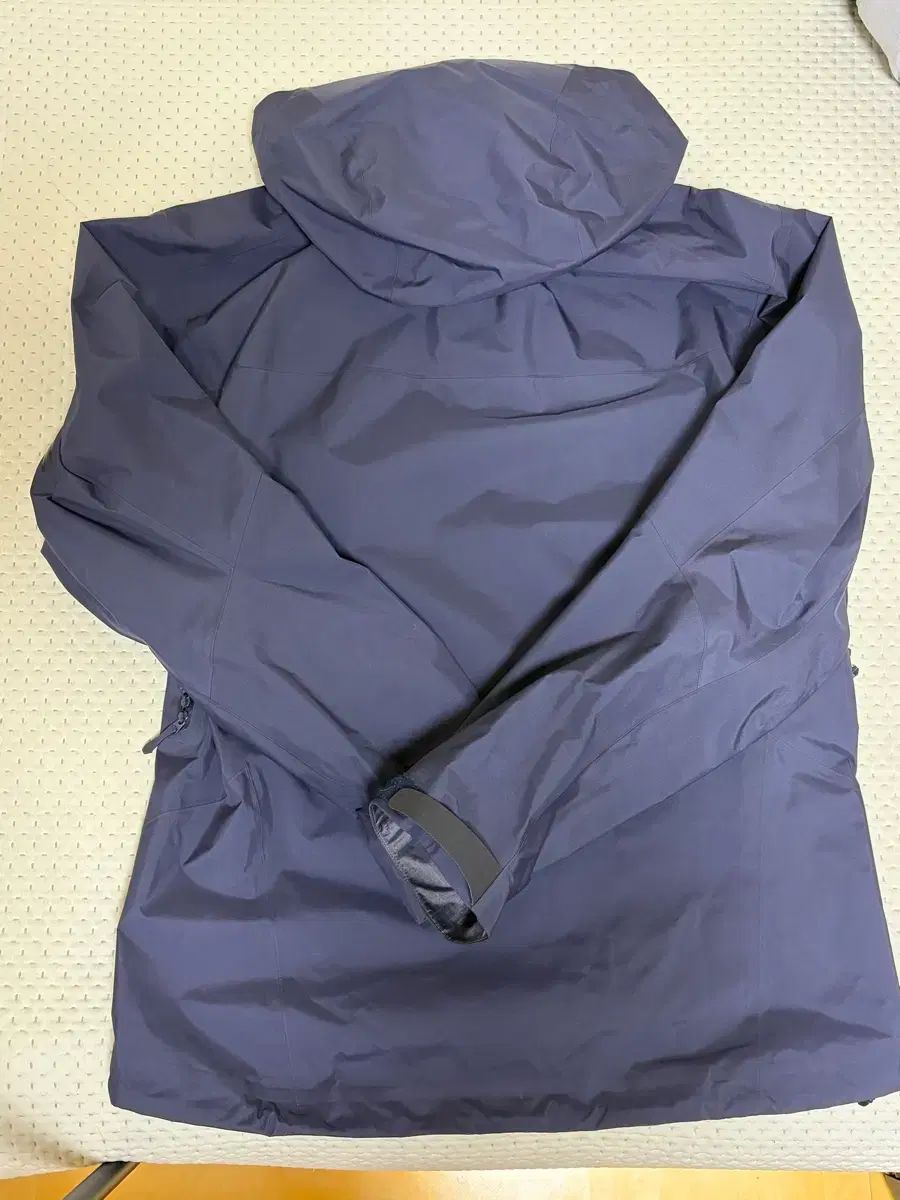 M ARC TERYX アークテリス ベータ AR キングフィッシャー