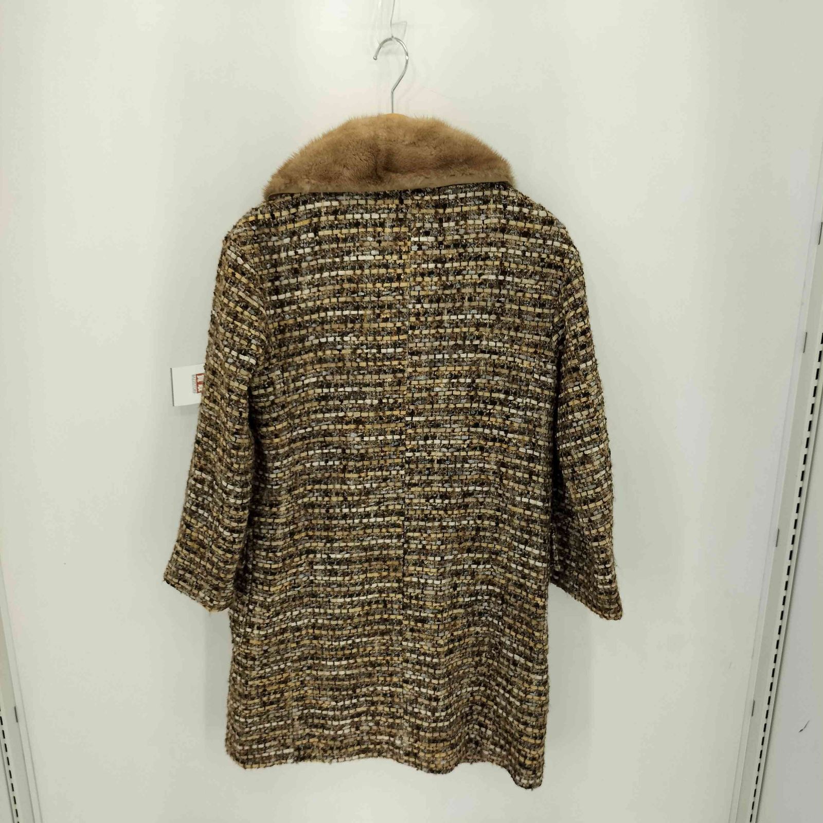 ￼ 【美品】グレースクラス ビジュー付ミンクファー　ツイードノーカラーコート グレースクラス Grace Class ビジュー付ミンクファー ツイードノー