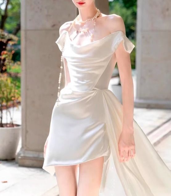 オフショルダー ドレープ ウェディングドレス 韓国 ミニ丈