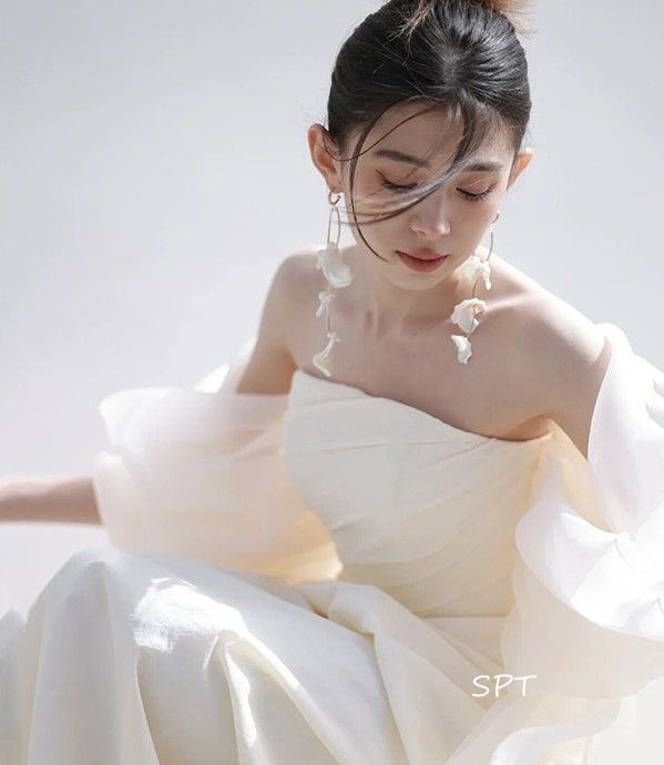  オフショルダーマーメイドウェディングドレス その他 文房具 事務用品