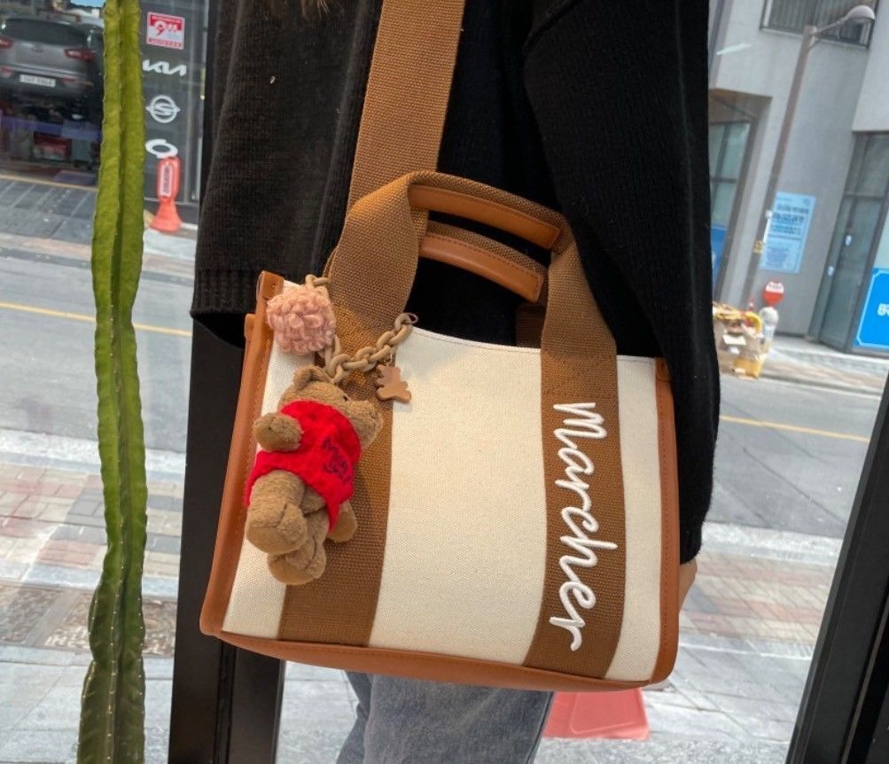 トートバッグ 大容量 韓国 刺繍 スクエア キャンバス 4020404