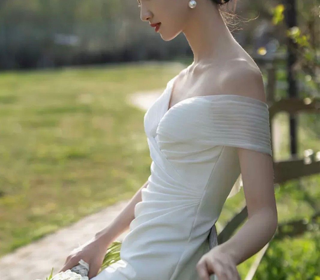 オフショルダー