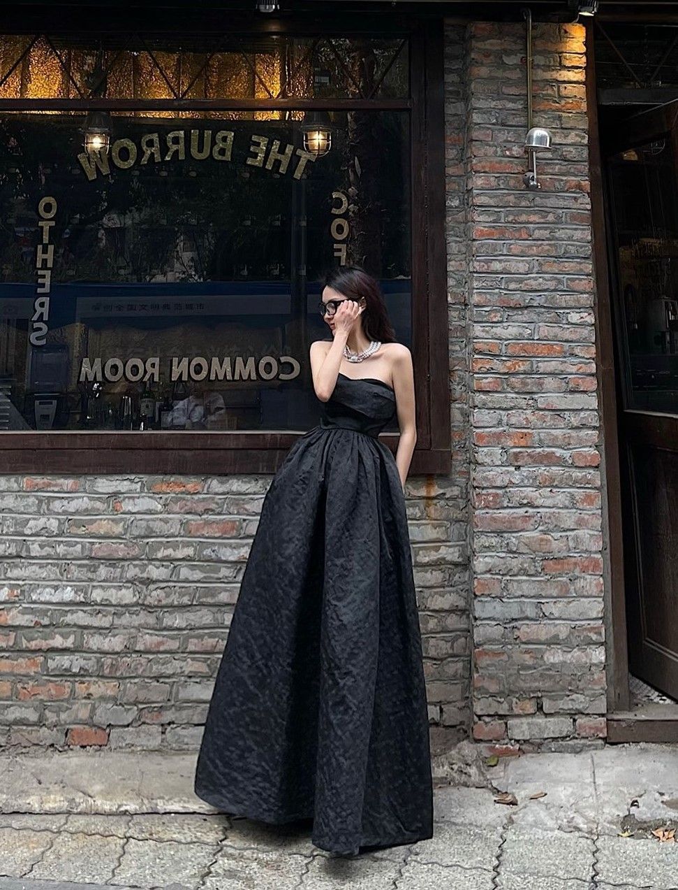 チューブトップウェディングドレス結婚式