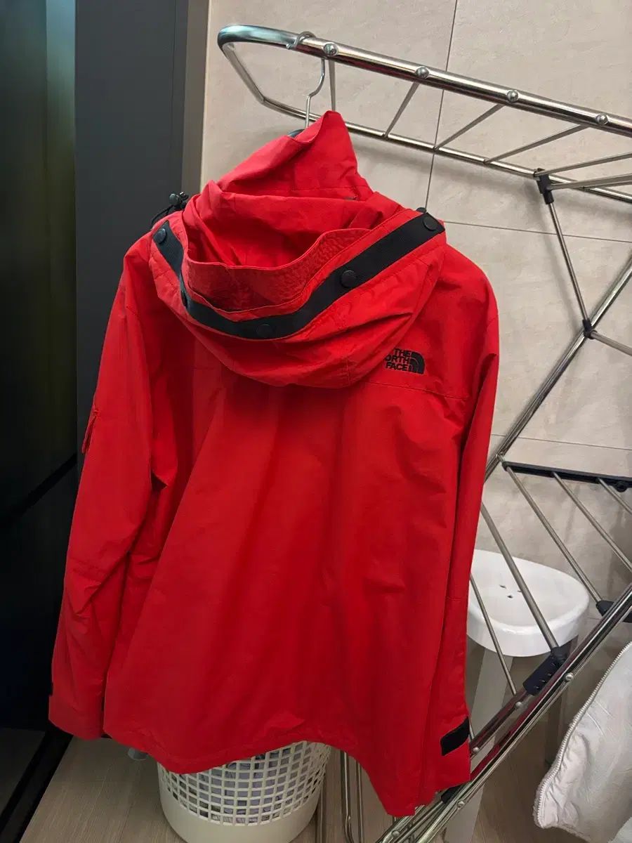 90 THE NORTH FACE ザノースフェイス レッド ウィンドブレーカー ジャケット