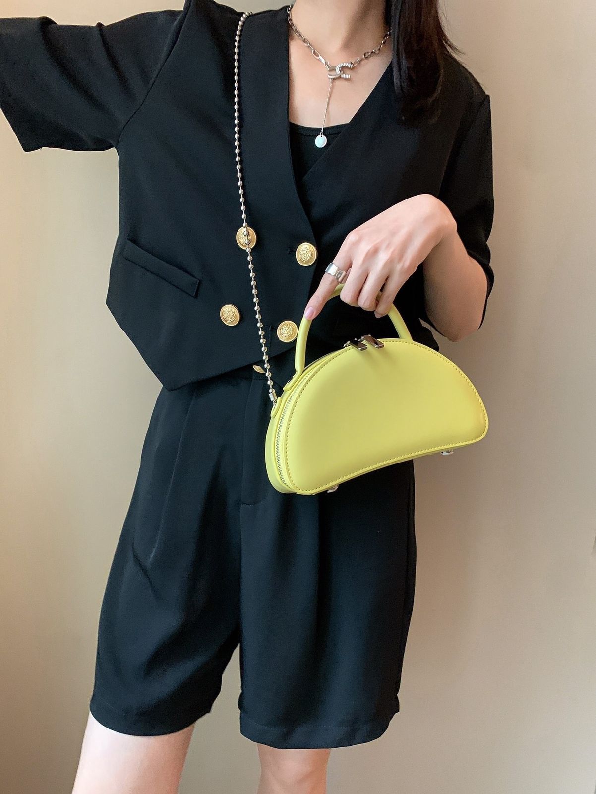 ショルダーバッグ レザー