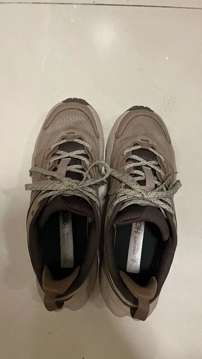 HOKA ONE ONE ホカオネオネ スニーカー