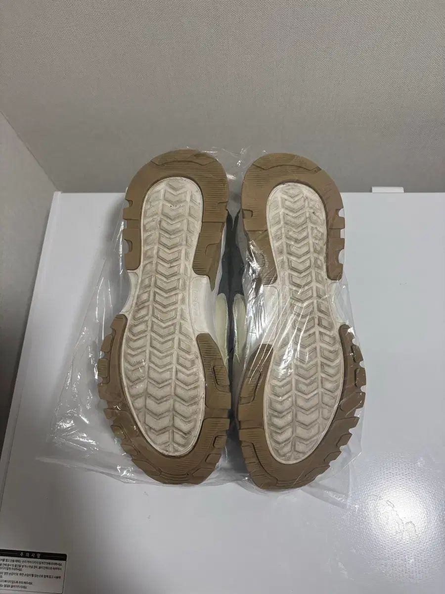 トレッキングシューズ 275