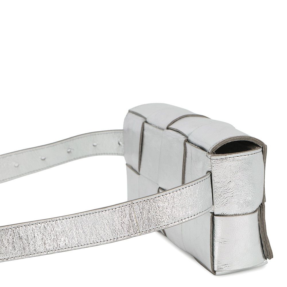 ボッテガヴェネタ ショルダーバッグ マキシイントレチャート カセット