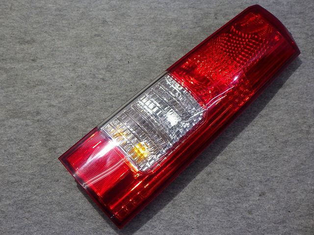 ドメ エブリィ スクラム テール 左右 DA64W 前期 35603-68H1 35670-68H10/20