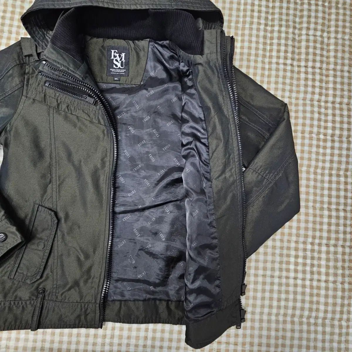 EVISU エヴィス ダブルジップアップ ジャケット 季節の変わり目 メンズ100サイズ エヴィス ダウンジャケット 保温性 防寒 暖かい