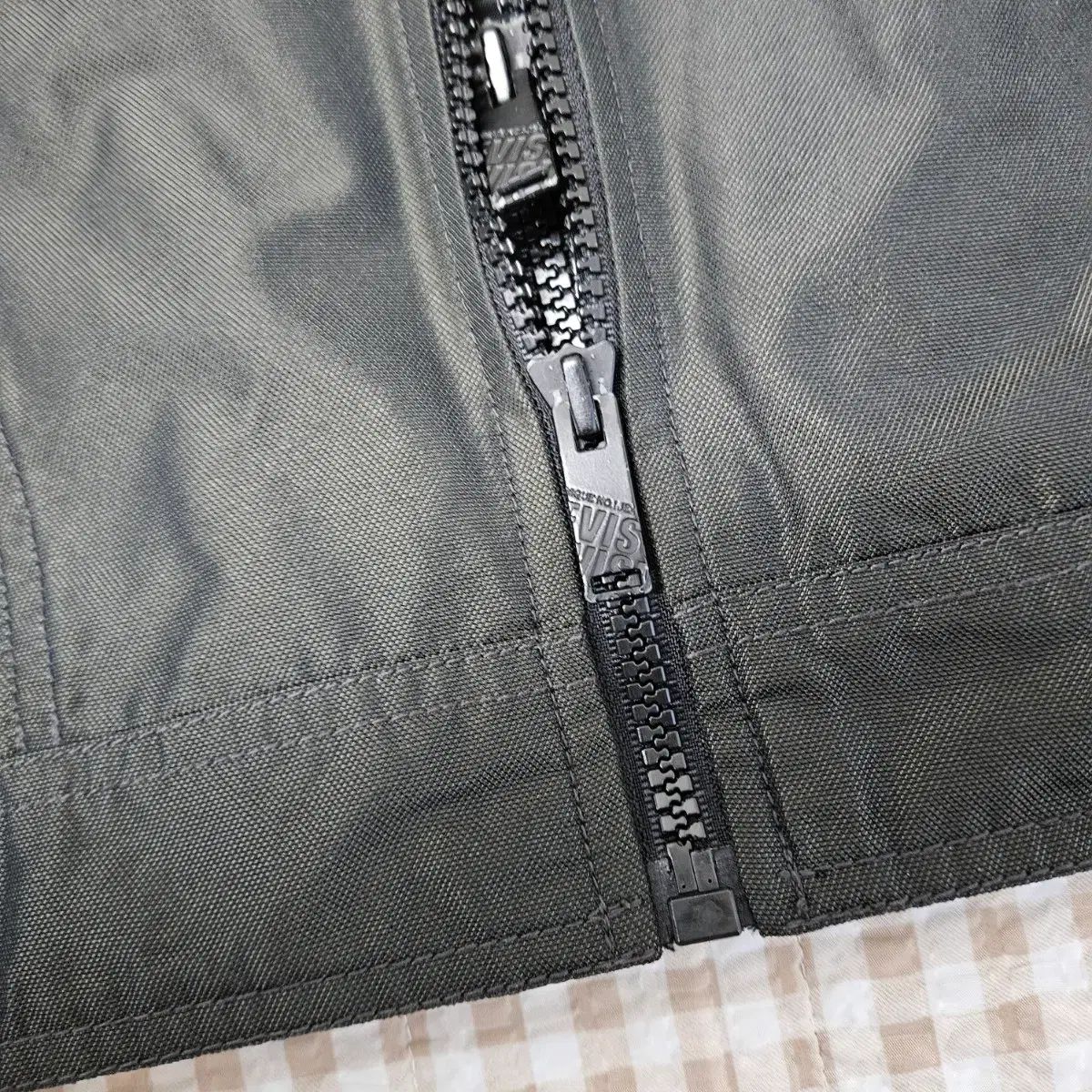 EVISU エヴィス ダブルジップアップ ジャケット 季節の変わり目 メンズ100サイズ エヴィス ダウンジャケット 保温性 防寒 暖かい