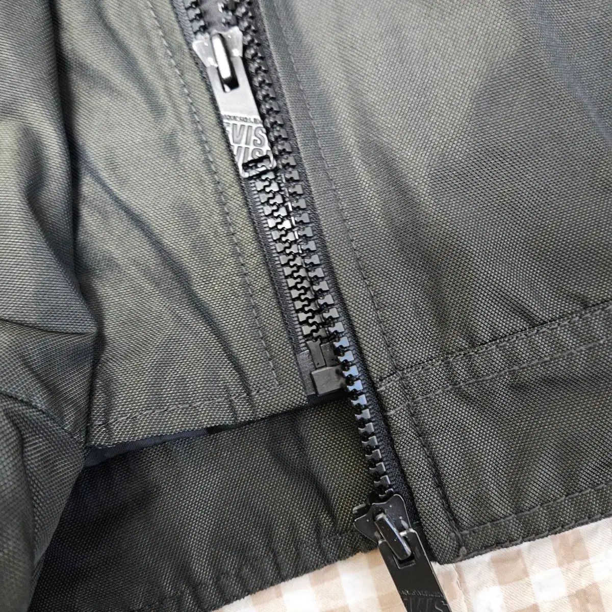 EVISU エヴィス ダブルジップアップ ジャケット 季節の変わり目 メンズ100サイズ エヴィス ダウンジャケット 保温性 防寒 暖かい