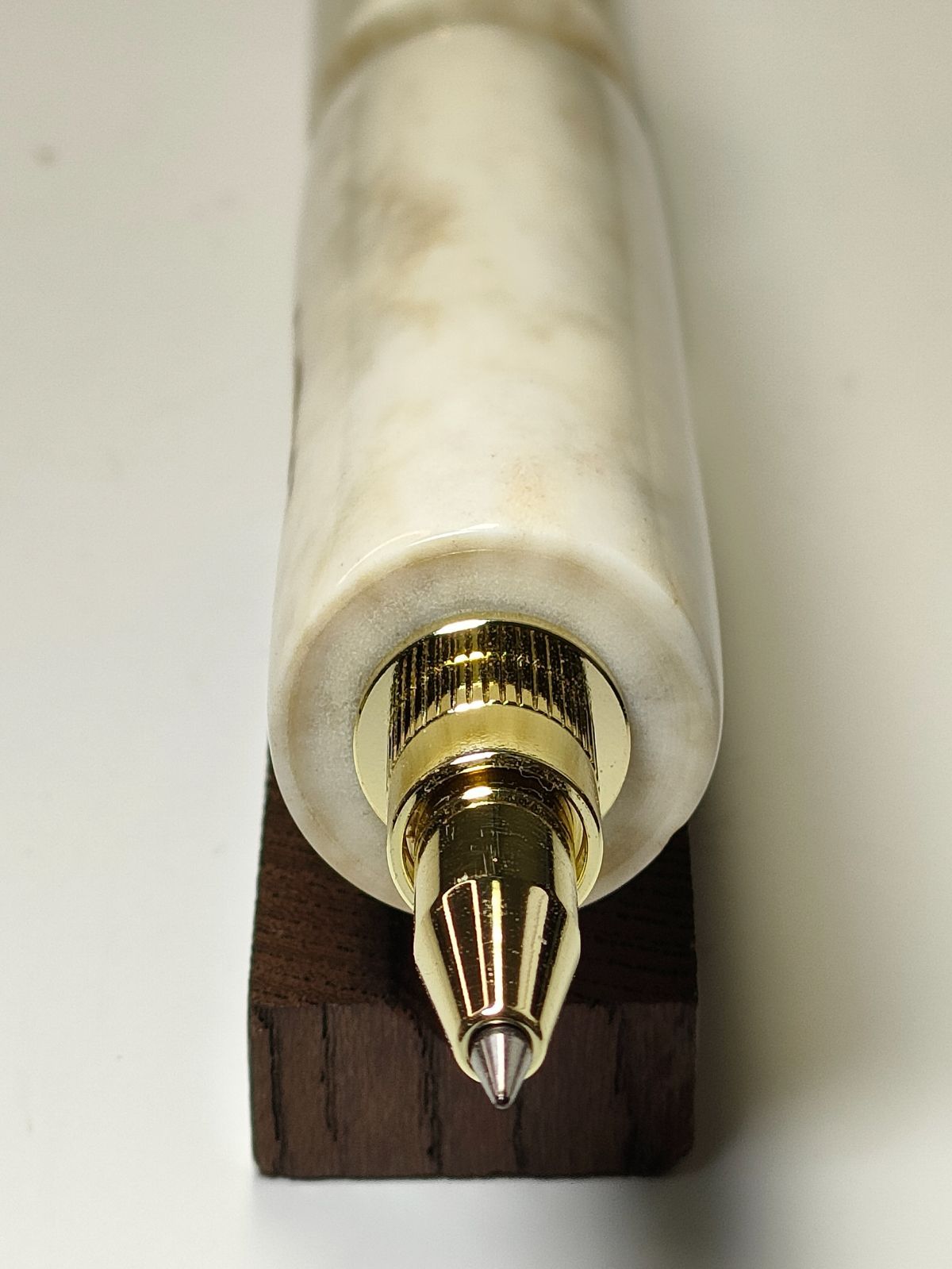 鹿の角】グラデュエイトローラーボールペン（超極太） - メルカリ