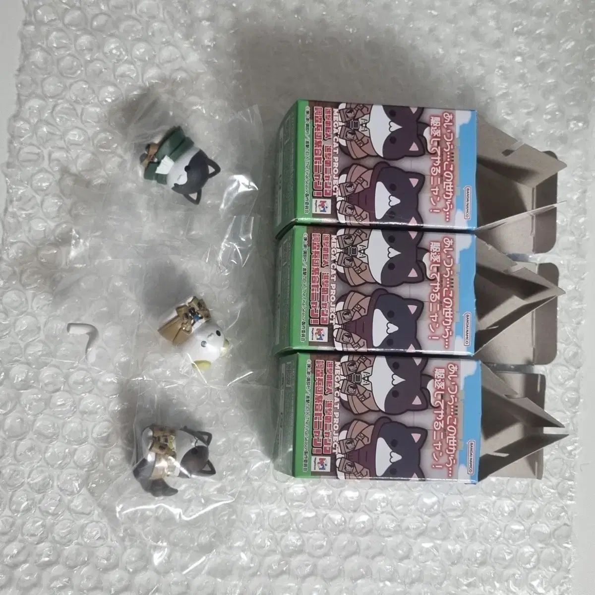 メガキャット 進撃の巨人 フィギュア リヴァイ エルヴィン ハンジ 幹部組 C賞 アクリルボード まとめ