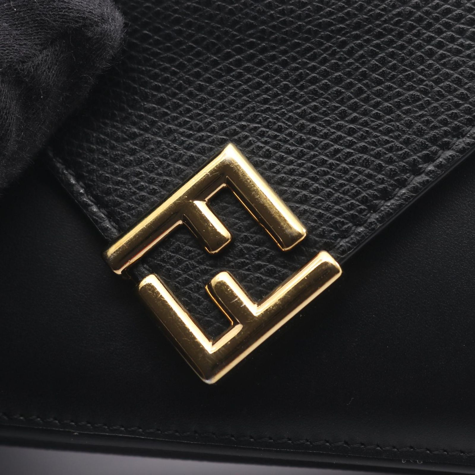 フェンディ FENDI 三つ折り財布 FFダイヤモンド 8M0480 ブラック