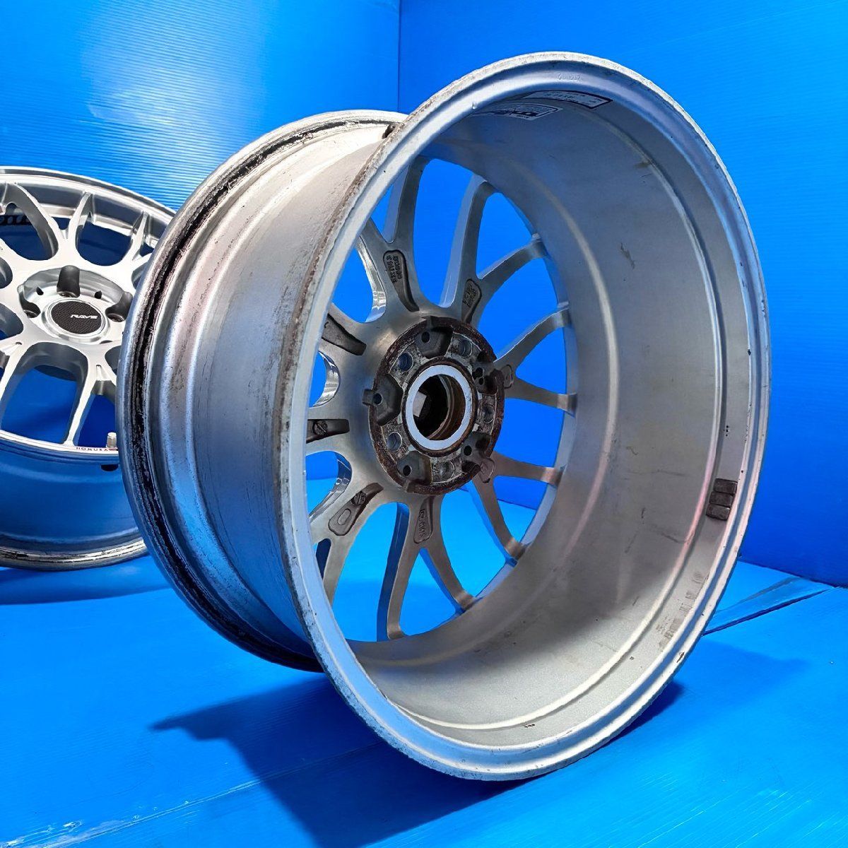 美品】RAYS HOMURA 2x8GT 18in 8J +43 PCD112 5H 57.1φ VW ゴルフ