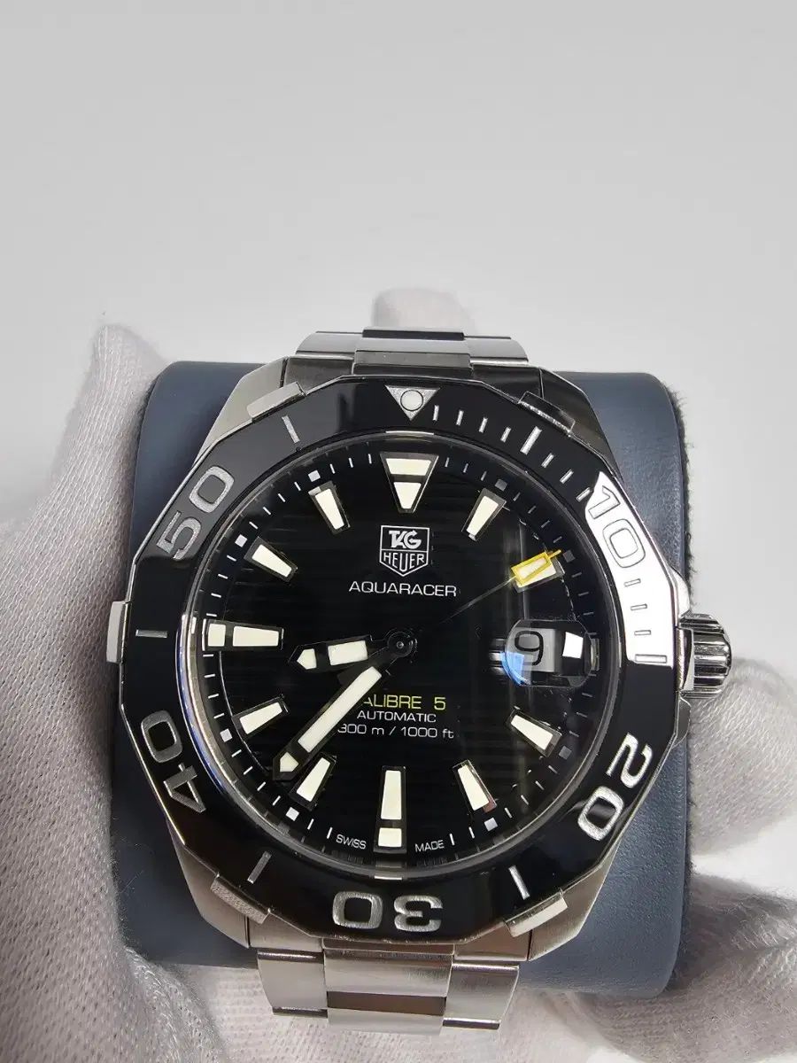 セラミック 黒文字盤