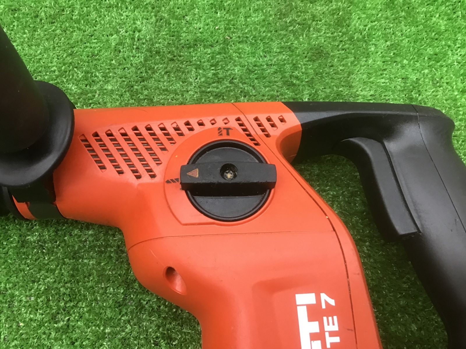 動作品 ヒルティ