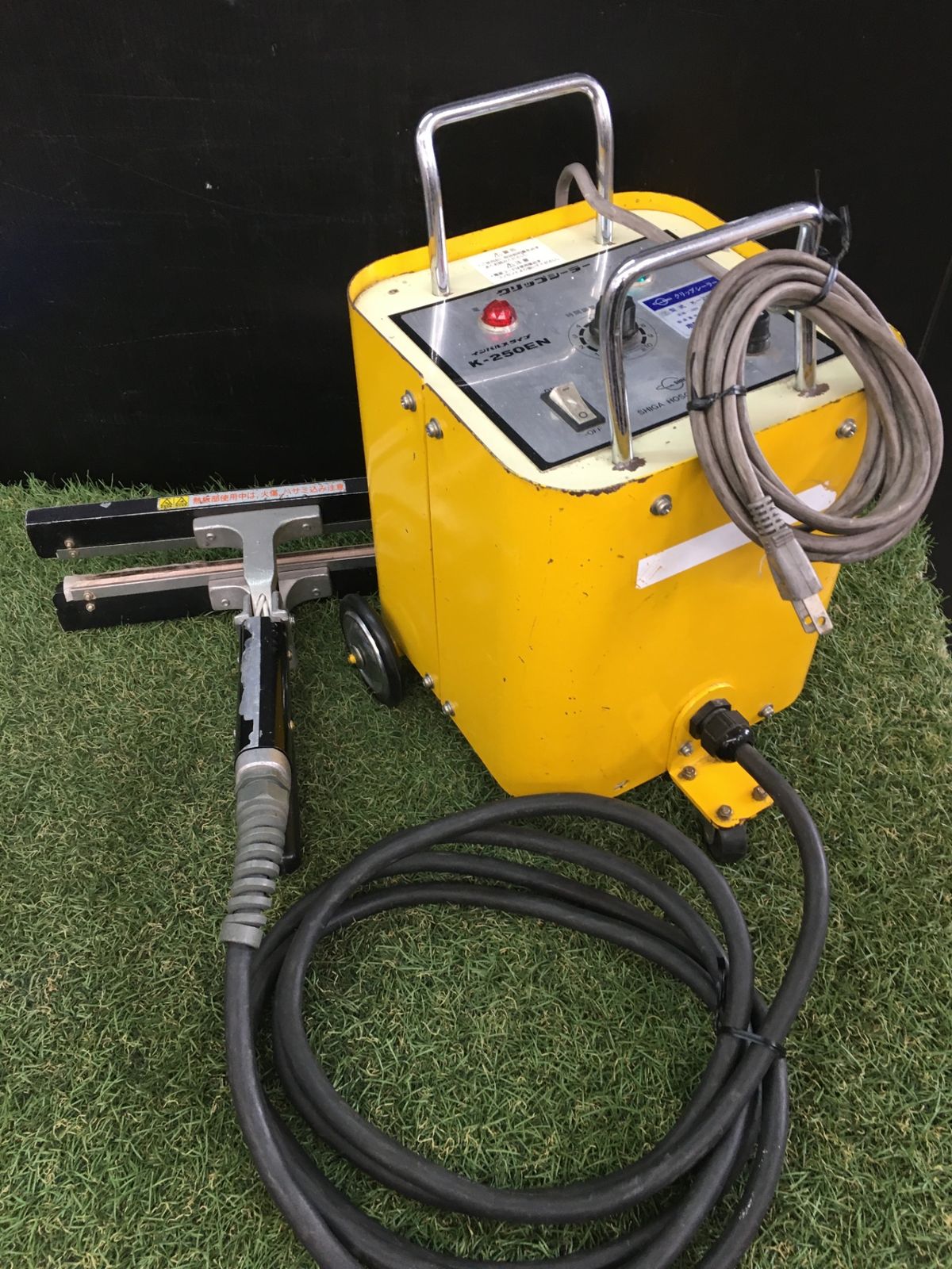 品 0906 リップシーラー