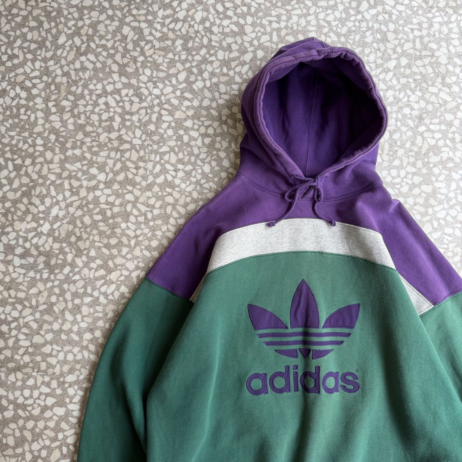 adidas / 00's logo hoodie オールドアディダス ビッグ刺繍ロゴ 肉厚