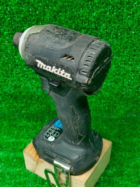 ◎ 全国一律 マキタ Makita インパクトドライバ 黒 18 V 本体のみ 内部オーバーホール済み