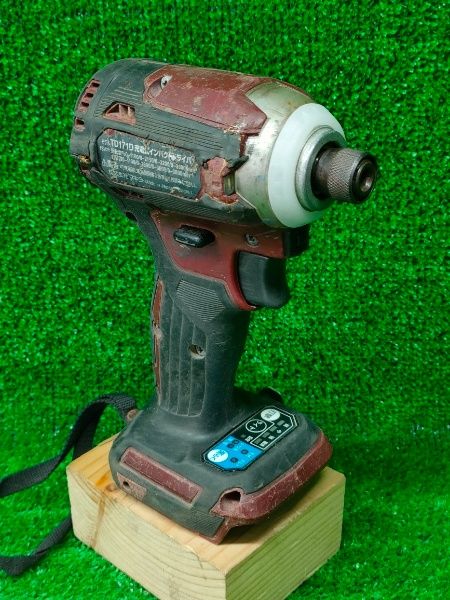 インパクトドライバ レッド