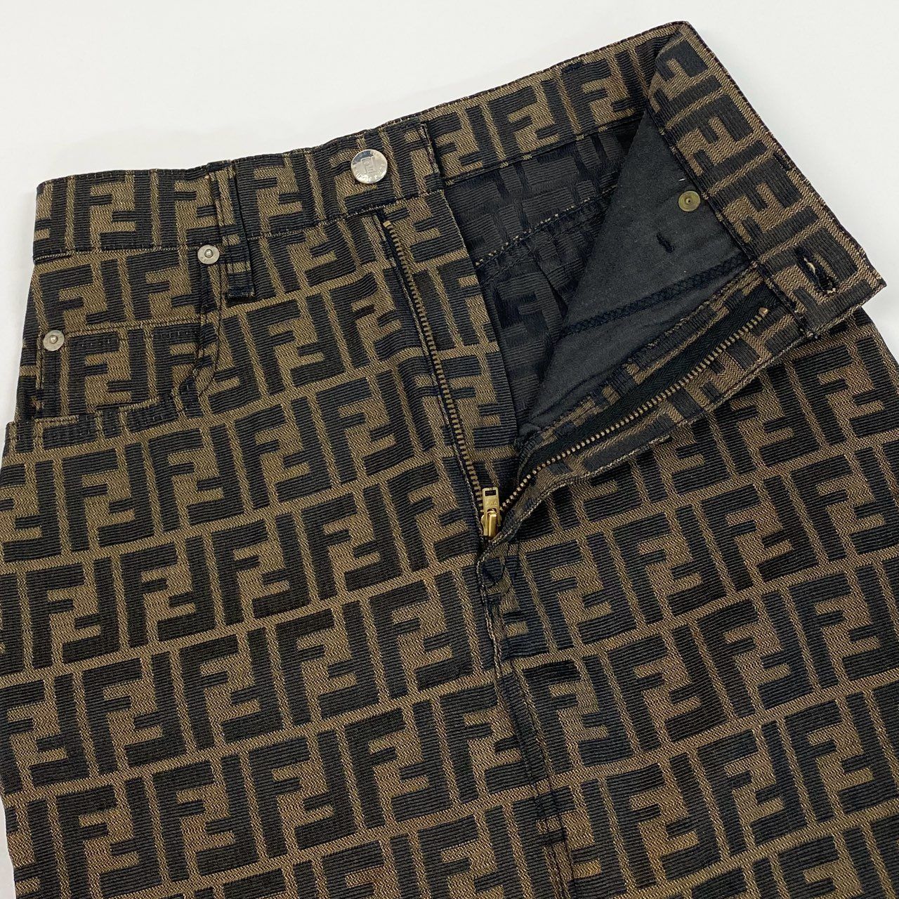 FENDI ミニスカート　膝丈スカート　ズッカ柄 54b7 FENDI フェンディ タイトミニスカート ズッカ柄 FFロゴ Zucca